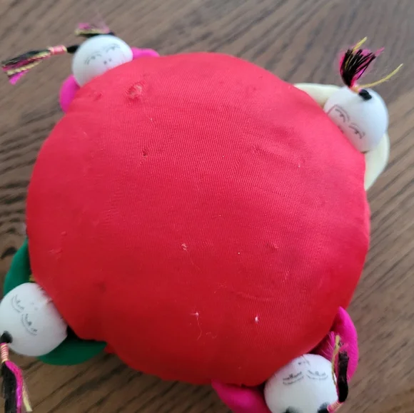 Vintage Oriental Silk Brocade Pin Cushion with Dolls - Picture 9 of 9